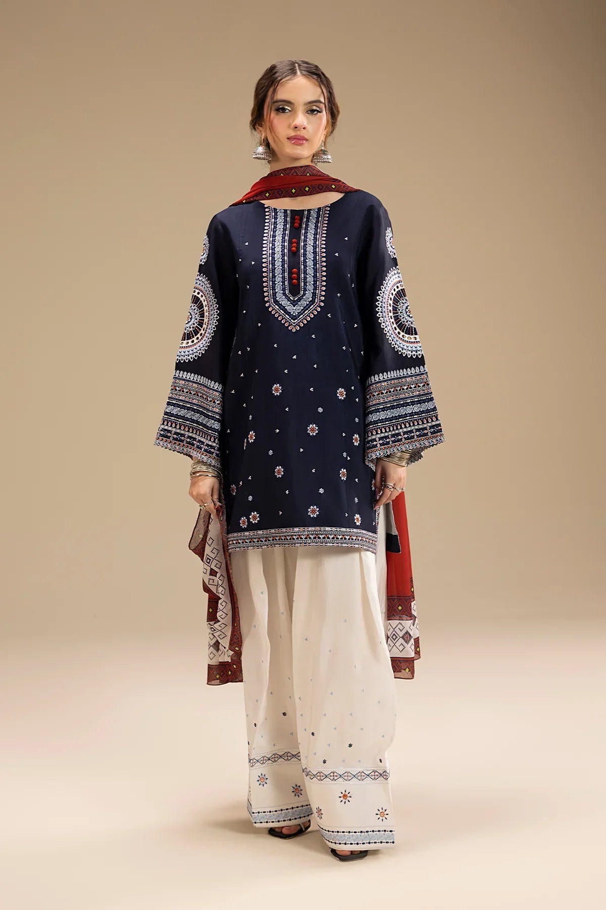 Pakistani embroidered ladies suit – Clearance Sale at Momin Fabric