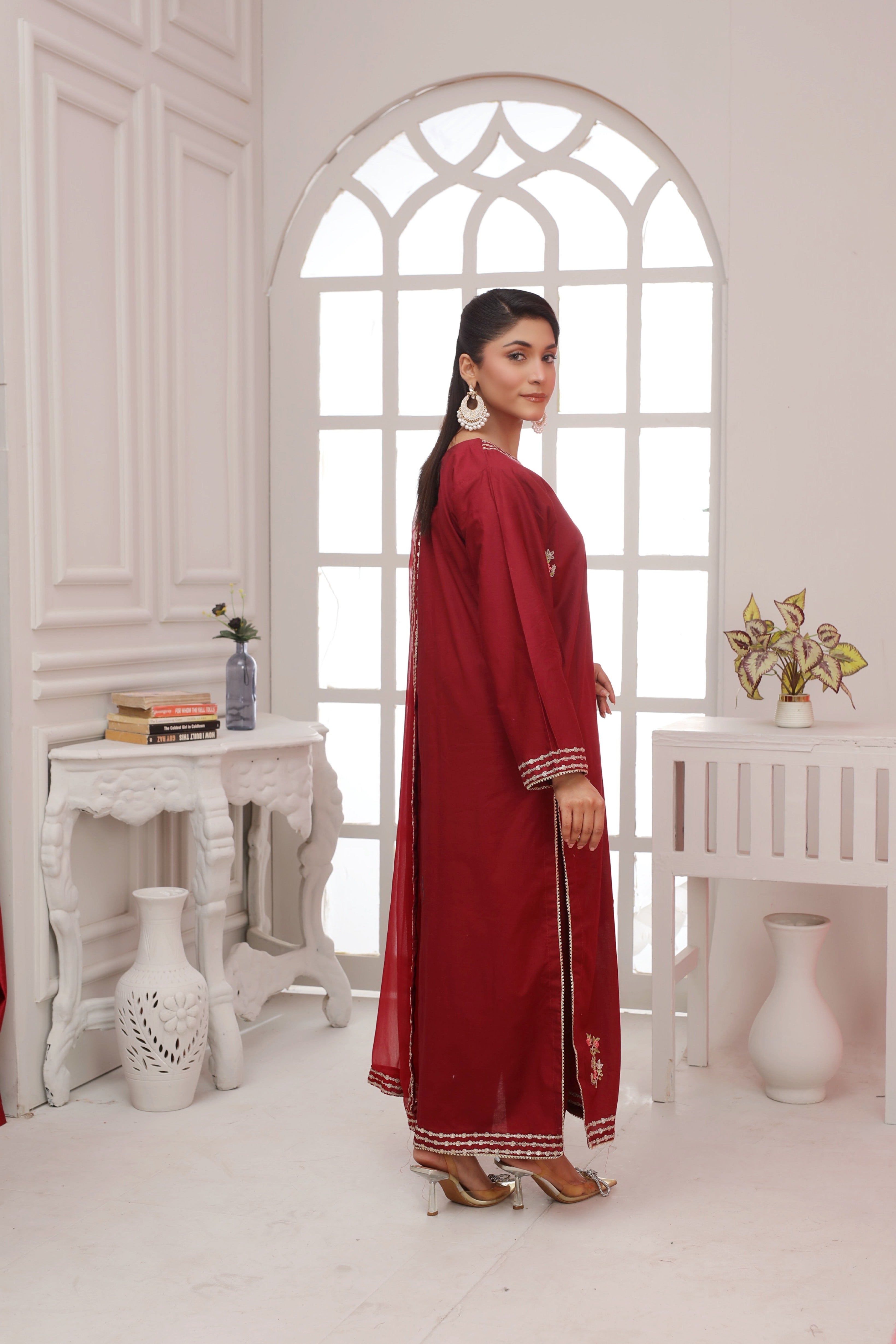 Majesty Maroon
