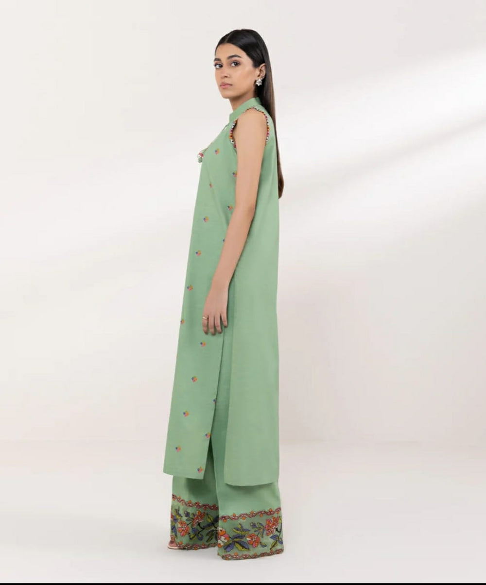 Embroidered 2-piece