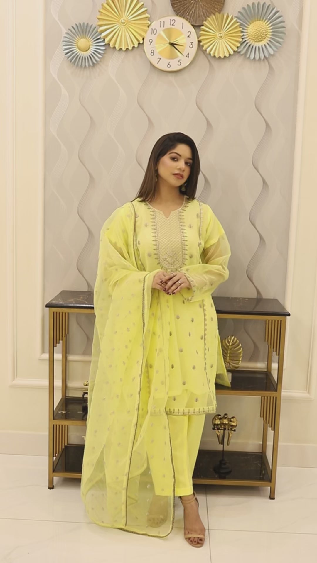 AURA NOOR